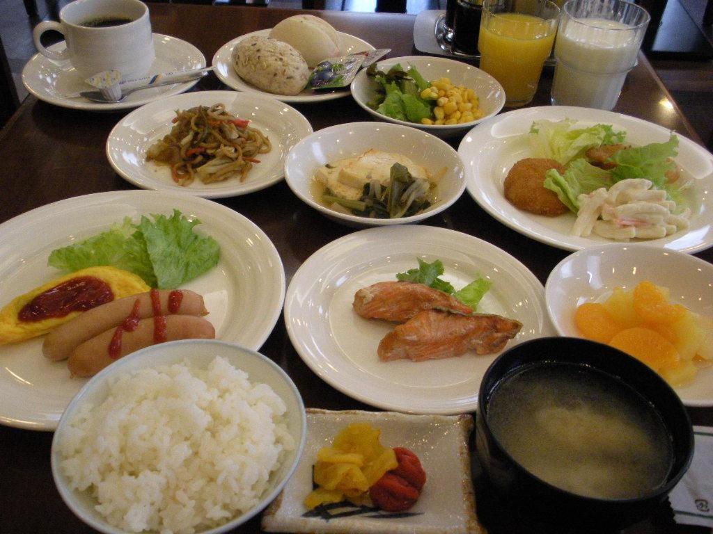 Hotel Route-Inn Hirosaki Ekimae Exterior photo